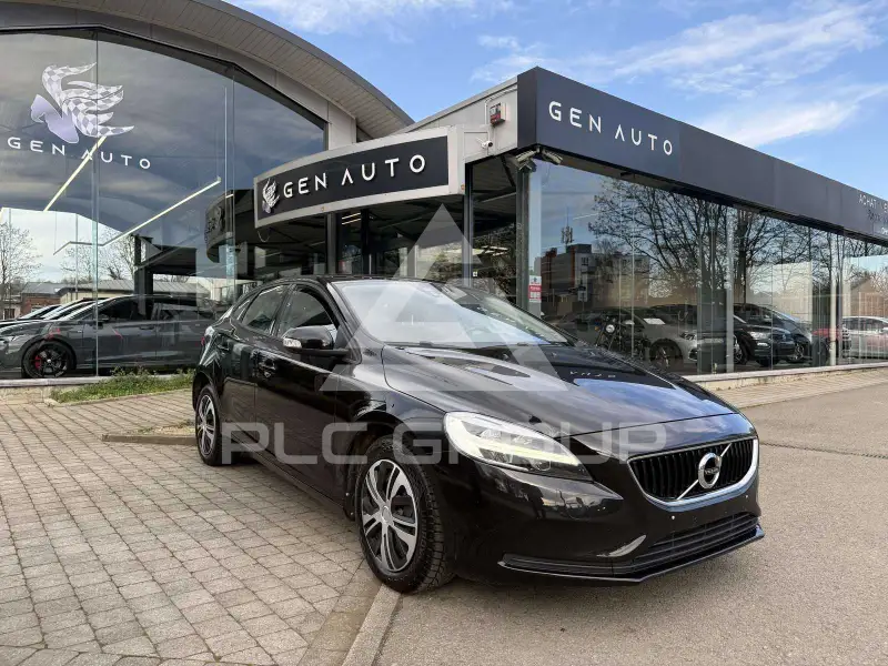2018 Volvo V40