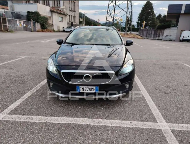2018 Volvo V40