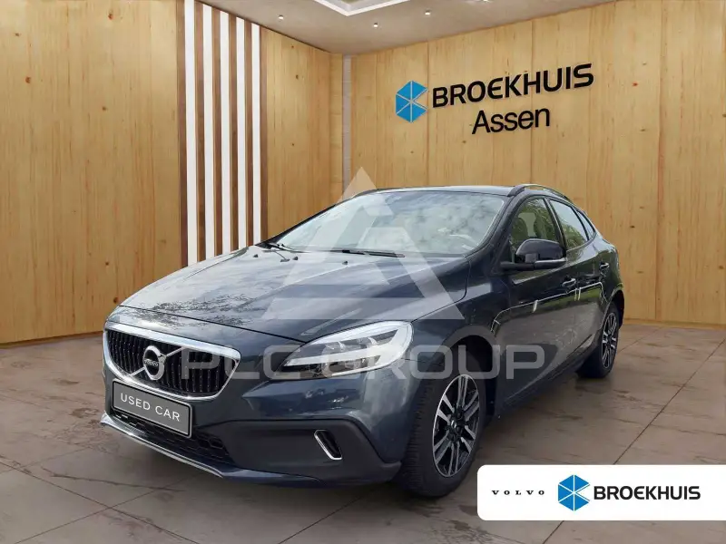 2018 Volvo V40