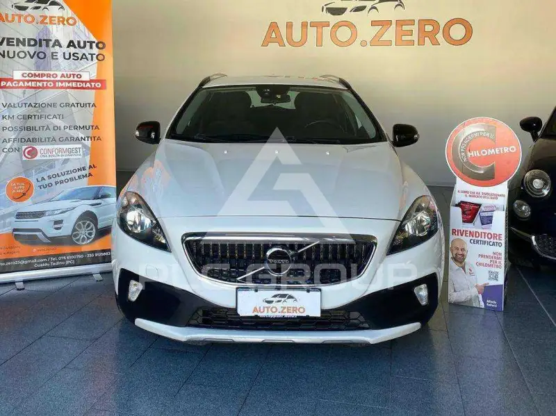 2018 Volvo V40