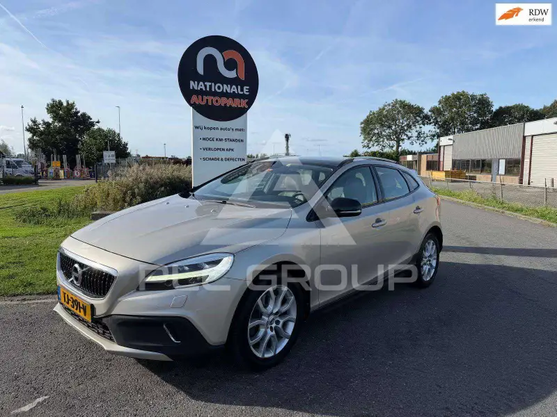 2018 Volvo V40