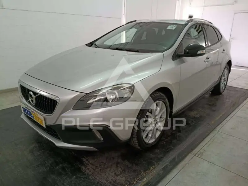 2018 Volvo V40