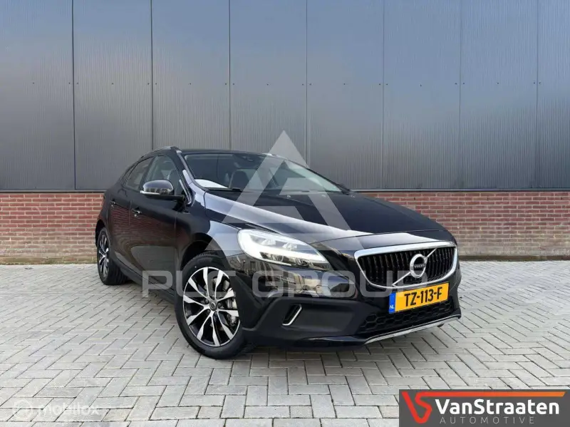 2018 Volvo V40