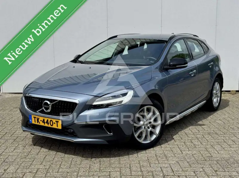 2018 Volvo V40