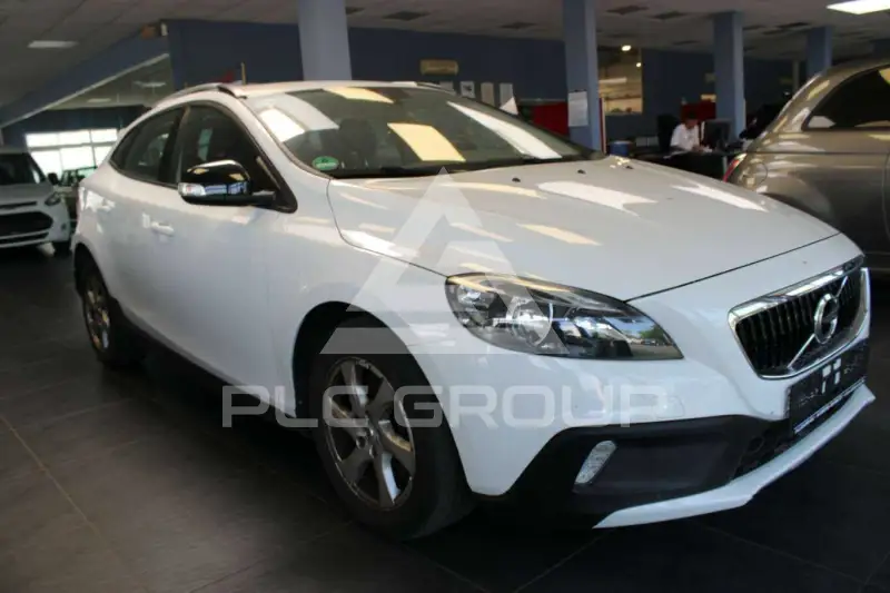 2018 Volvo V40