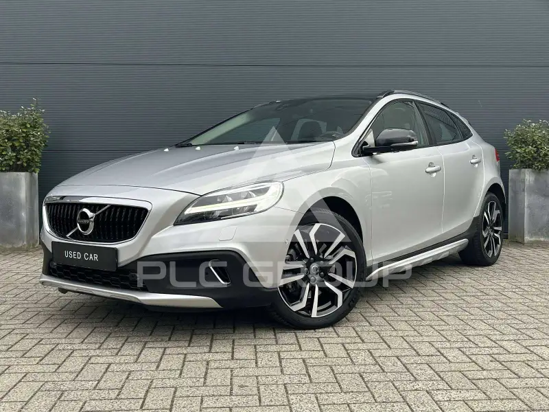2018 Volvo V40