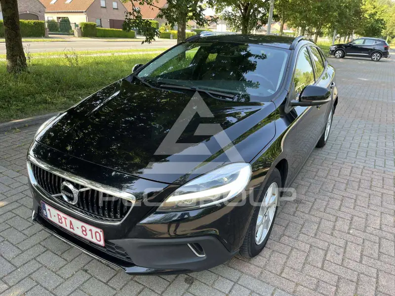 2018 Volvo V40