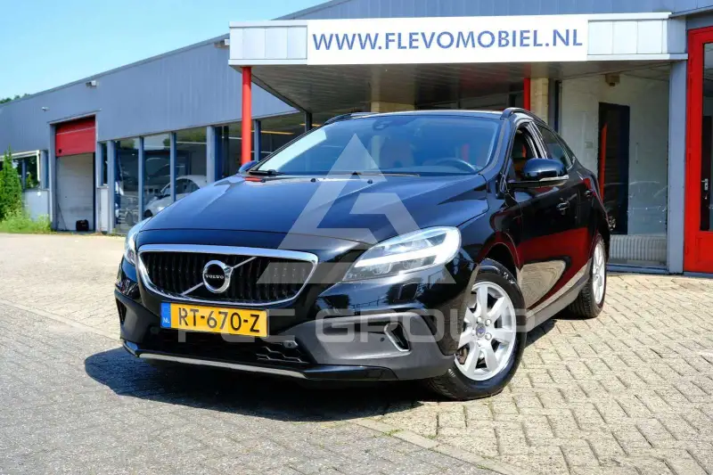 2018 Volvo V40