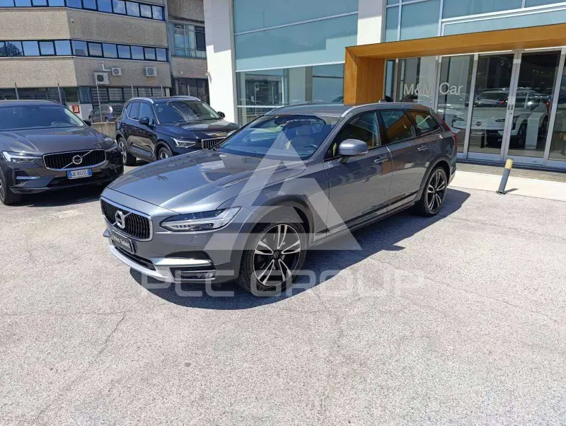 2018 Volvo V90
