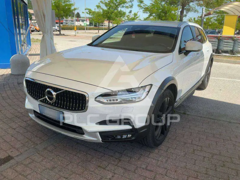 2018 Volvo V90