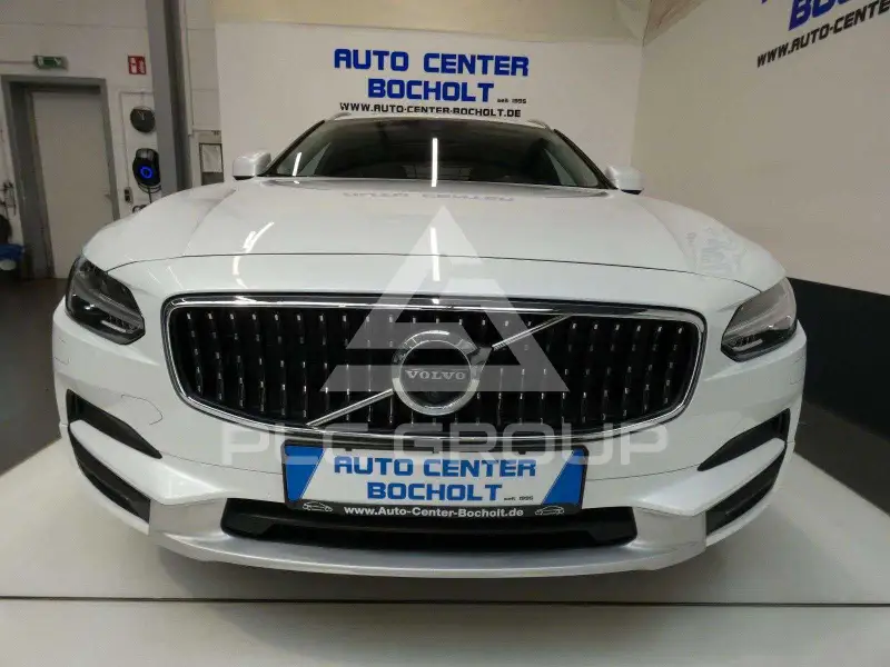 2018 Volvo V90