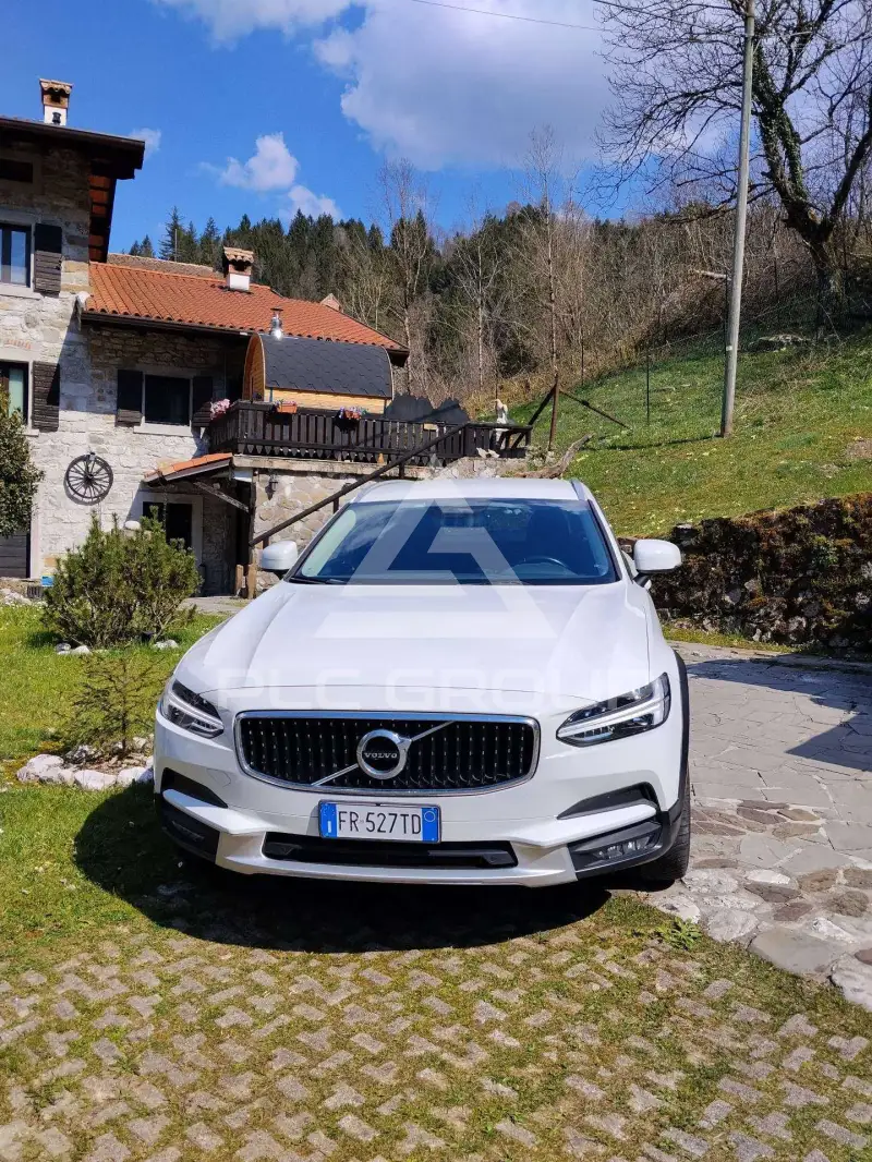 2018 Volvo V90