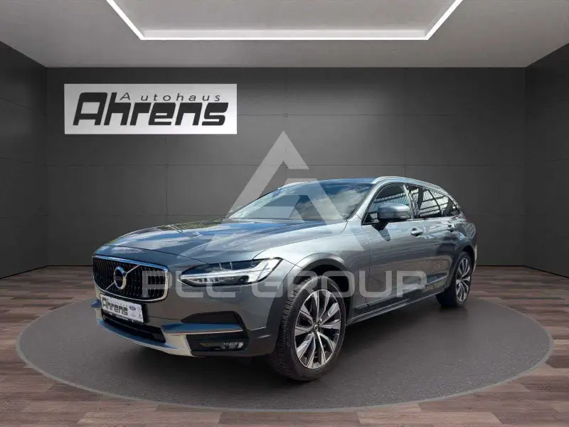 2018 Volvo V90