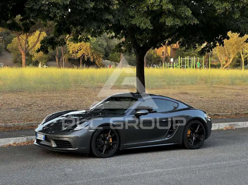 2018 Porsche 718