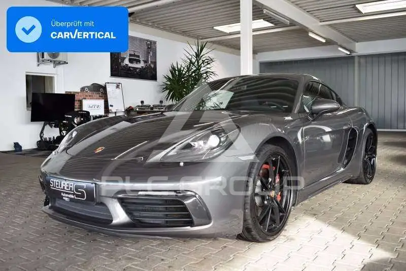 2018 Porsche 718