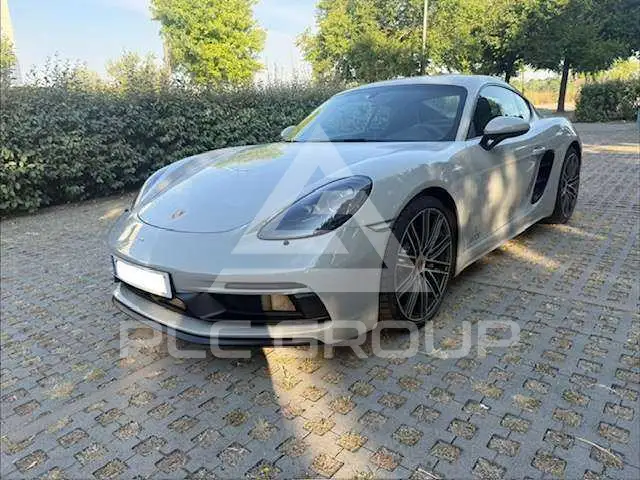 2018 Porsche 718