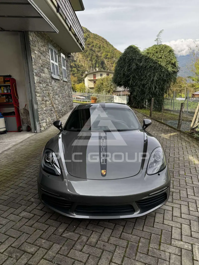 2018 Porsche 718