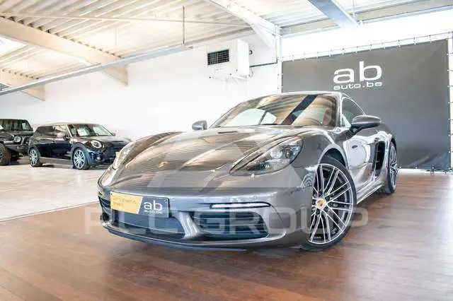 2018 Porsche 718
