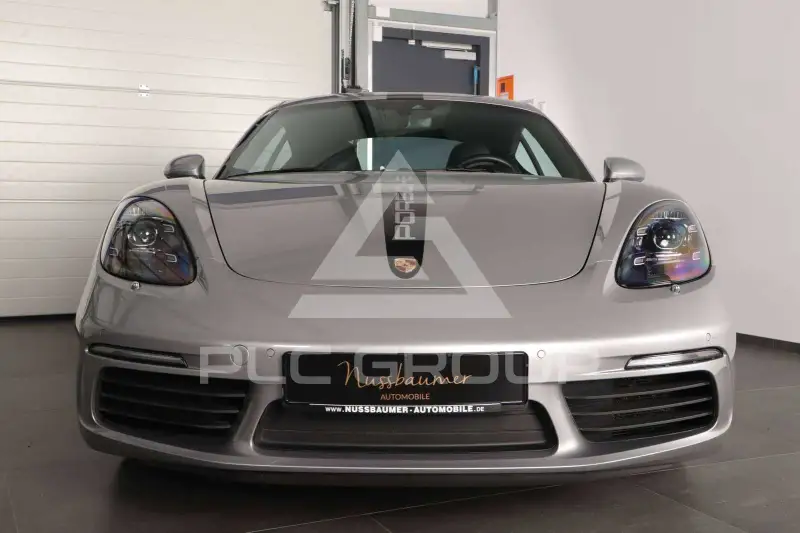 2018 Porsche Cayman