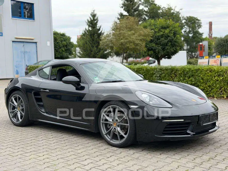 2018 Porsche Cayman
