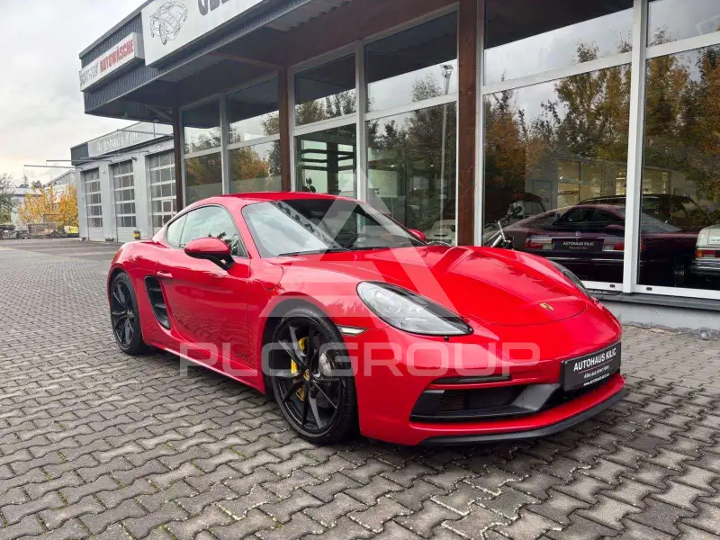 2018 Porsche Cayman