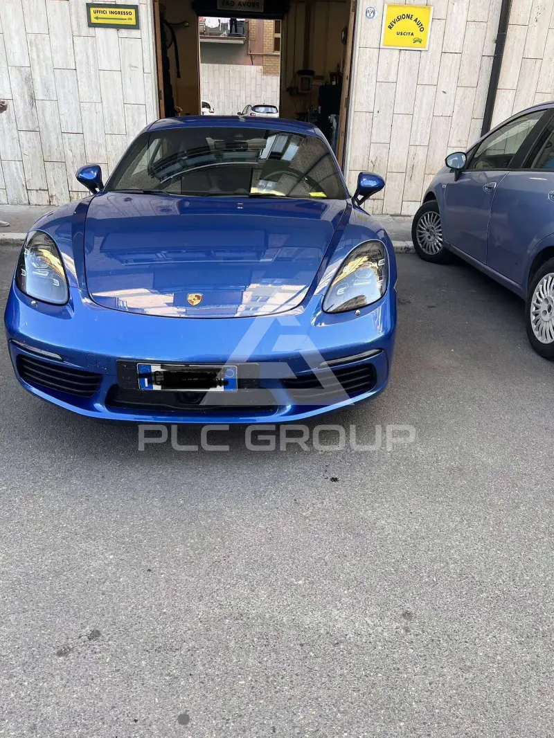 2018 Porsche Cayman