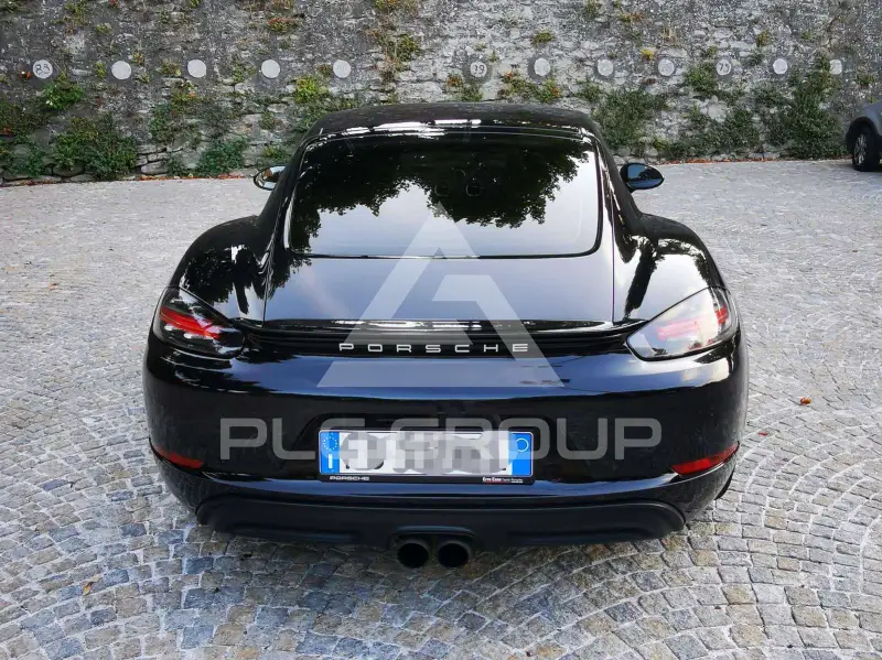 2018 Porsche Cayman