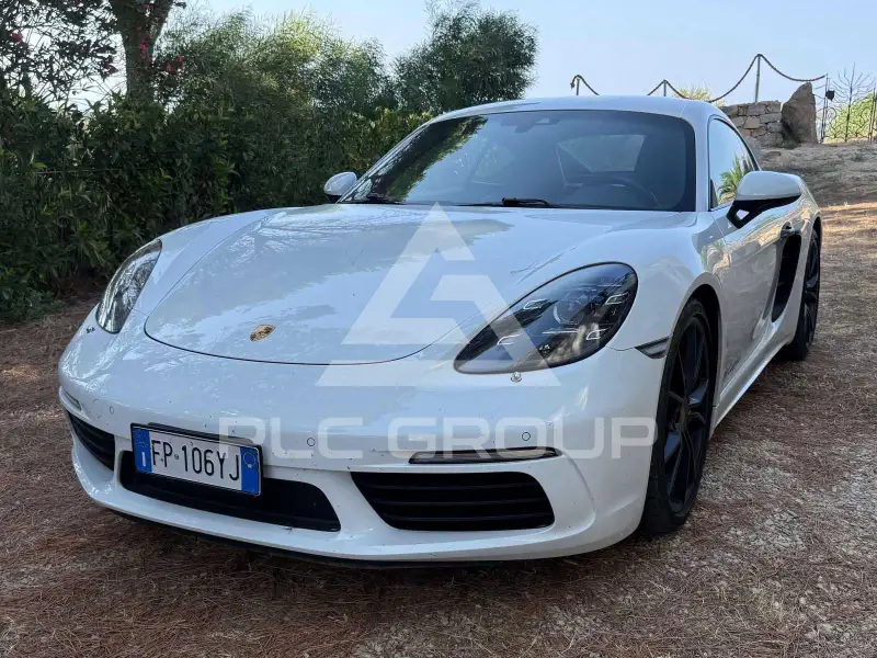 2018 Porsche Cayman