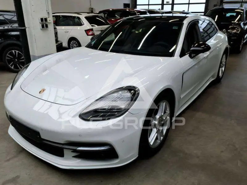2018 Porsche Panamera