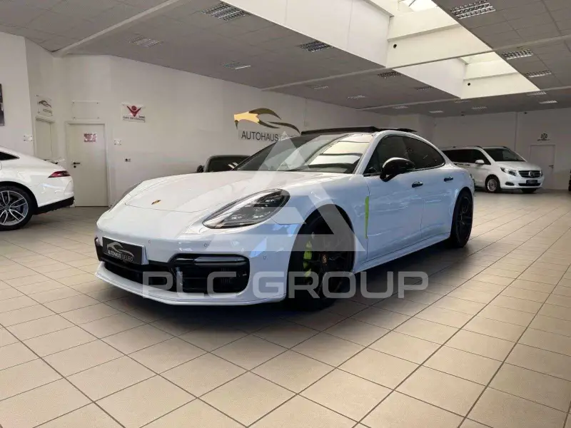 2018 Porsche Panamera