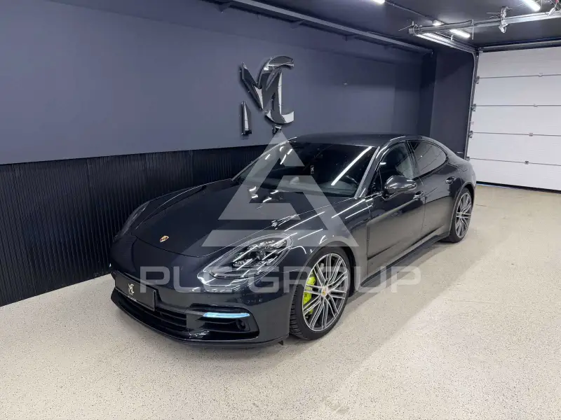 2018 Porsche Panamera