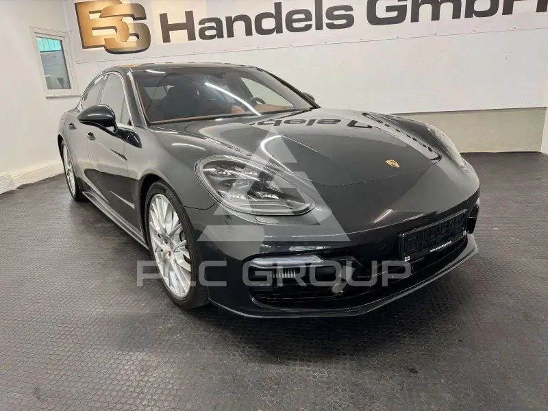 2018 Porsche Panamera