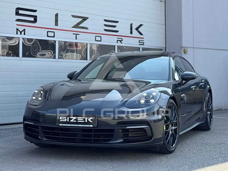 2018 Porsche Panamera