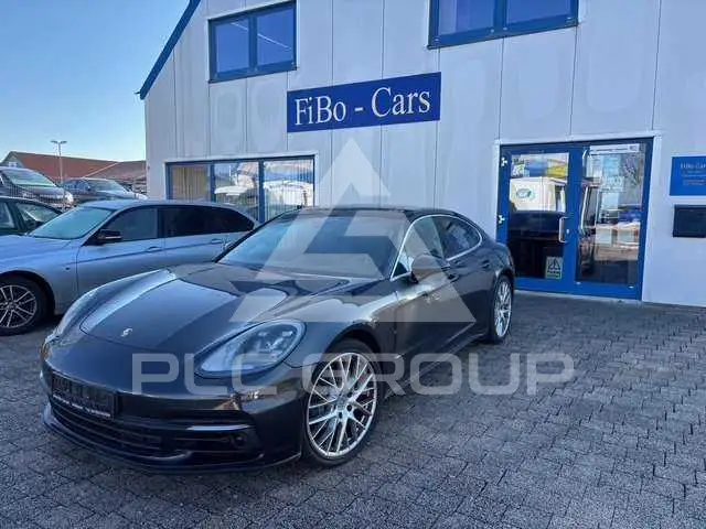 2018 Porsche Panamera