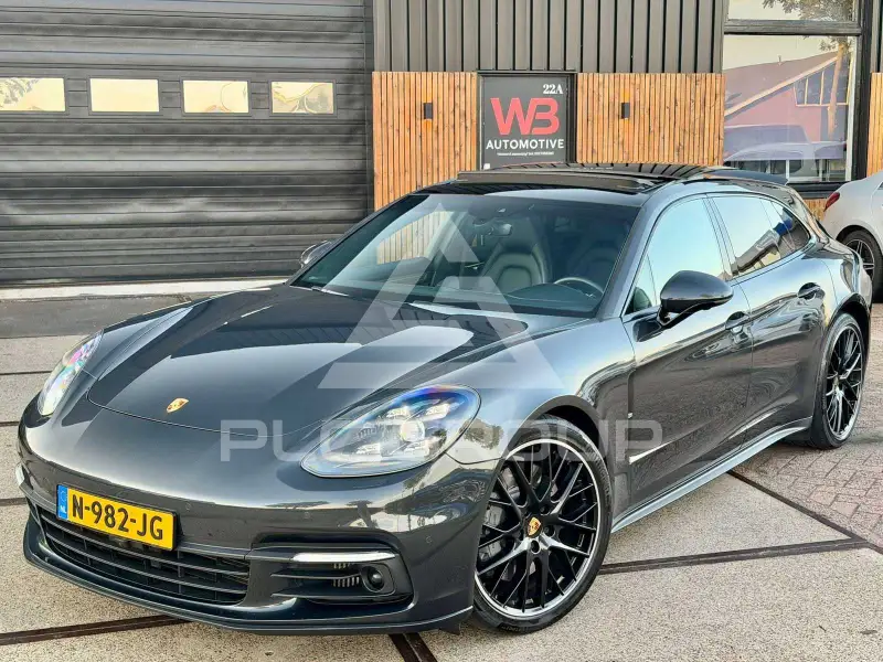 2018 Porsche Panamera