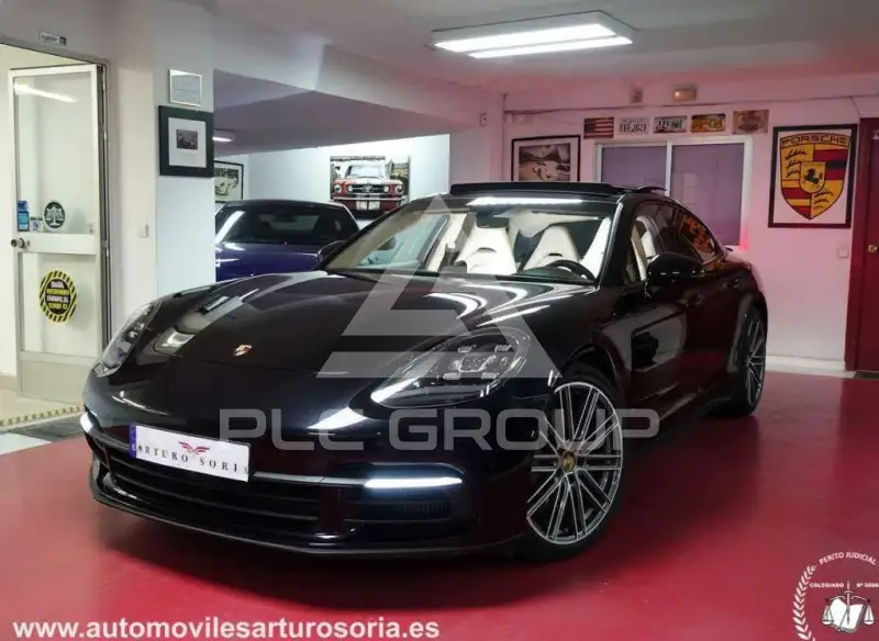 2018 Porsche Panamera