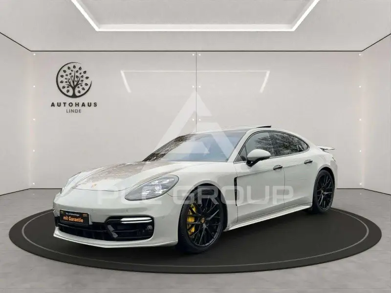 2018 Porsche Panamera