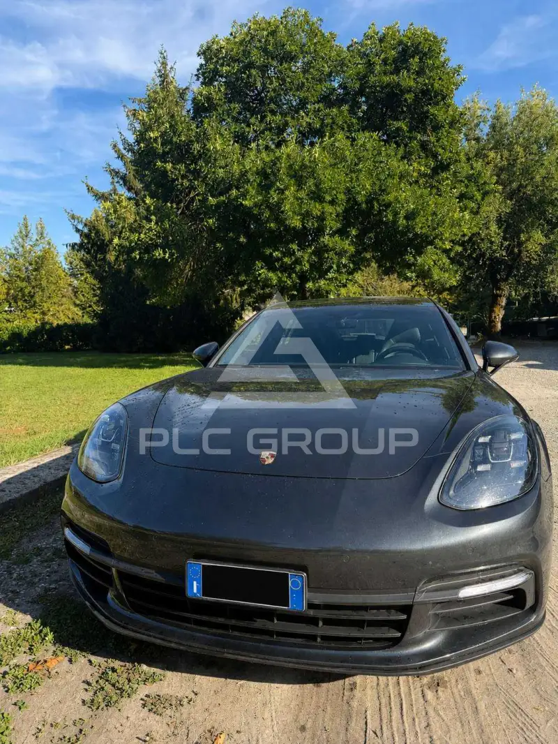 2018 Porsche Panamera