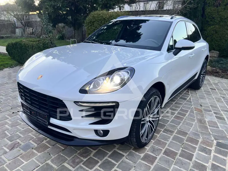 2018 Porsche MACAN