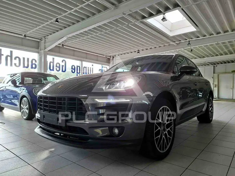 2018 Porsche MACAN
