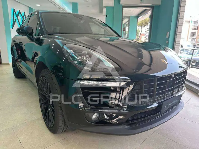 2018 Porsche MACAN
