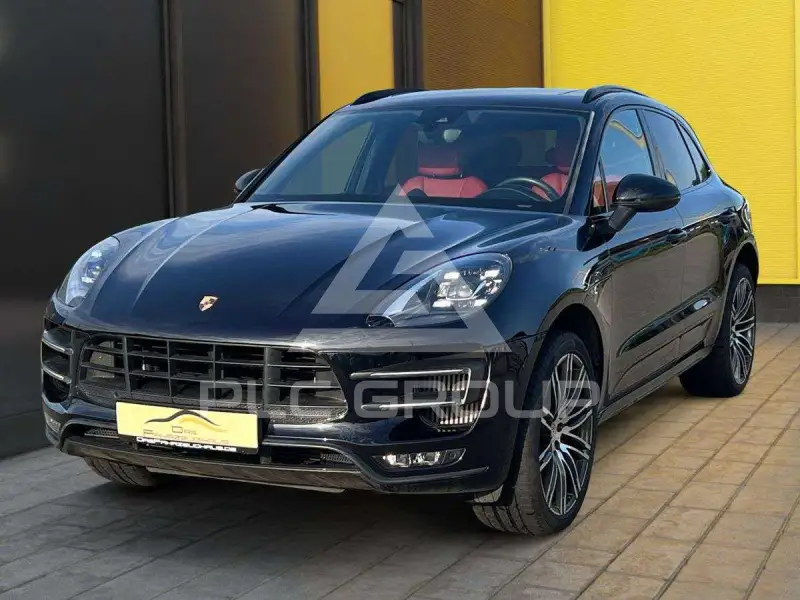 2018 Porsche MACAN
