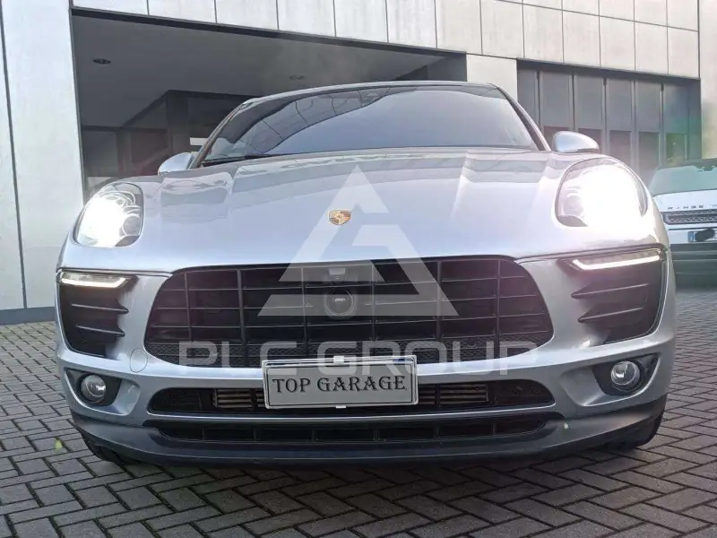 2018 Porsche MACAN