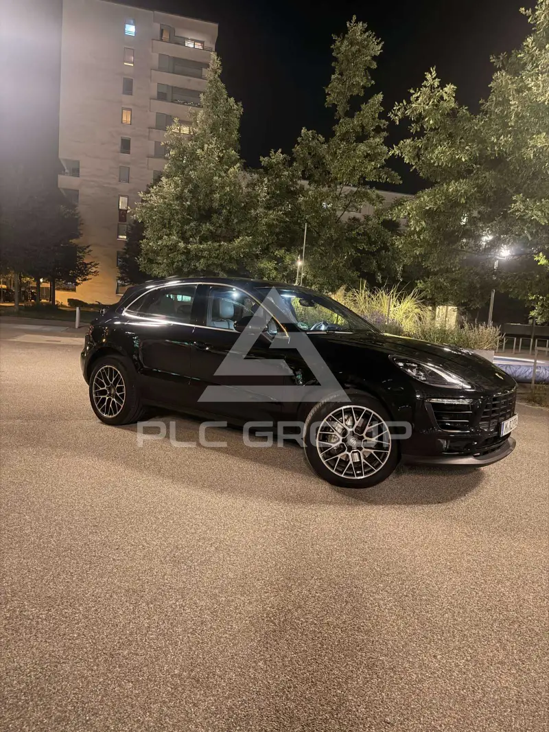 2018 Porsche MACAN
