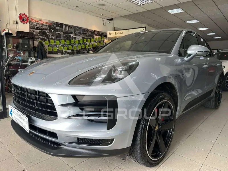 2018 Porsche MACAN