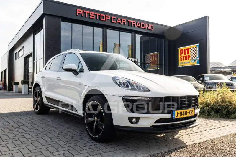 2018 Porsche MACAN