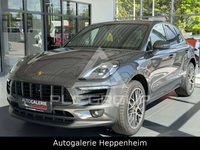2018 Porsche MACAN