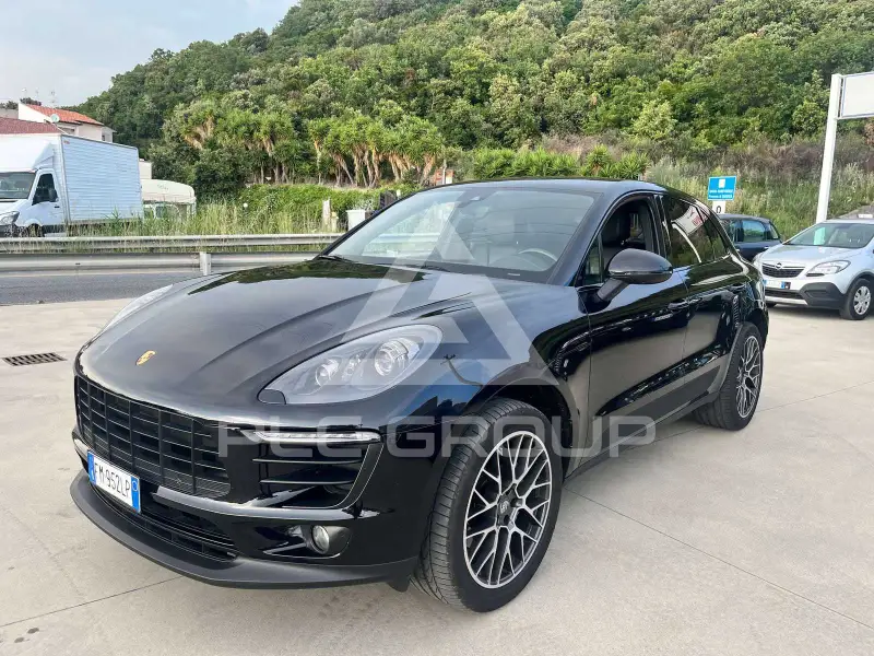 2018 Porsche MACAN