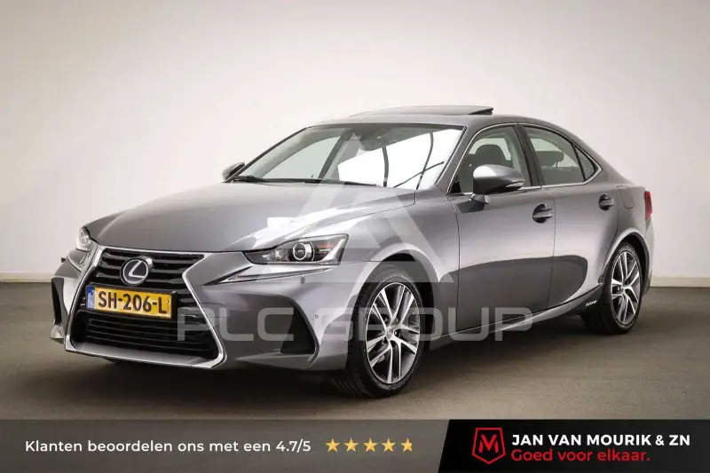 2018 Lexus IS300