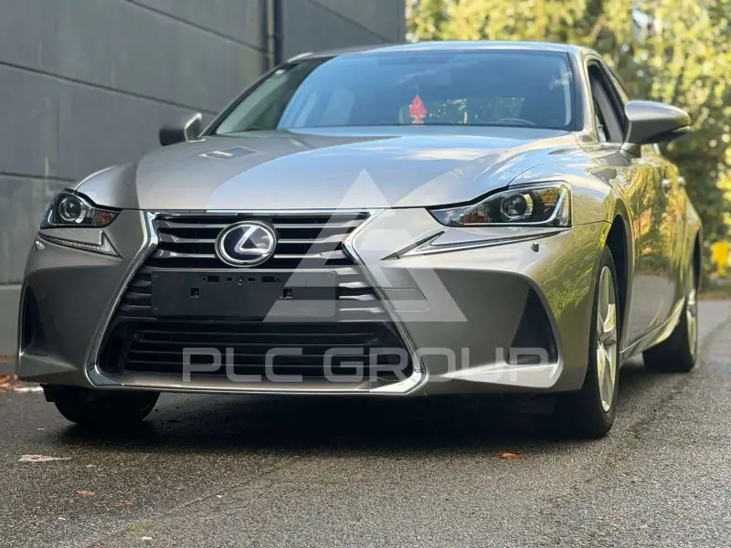 2018 Lexus IS300